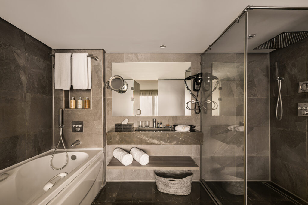 Presedential Suite Bathroom
