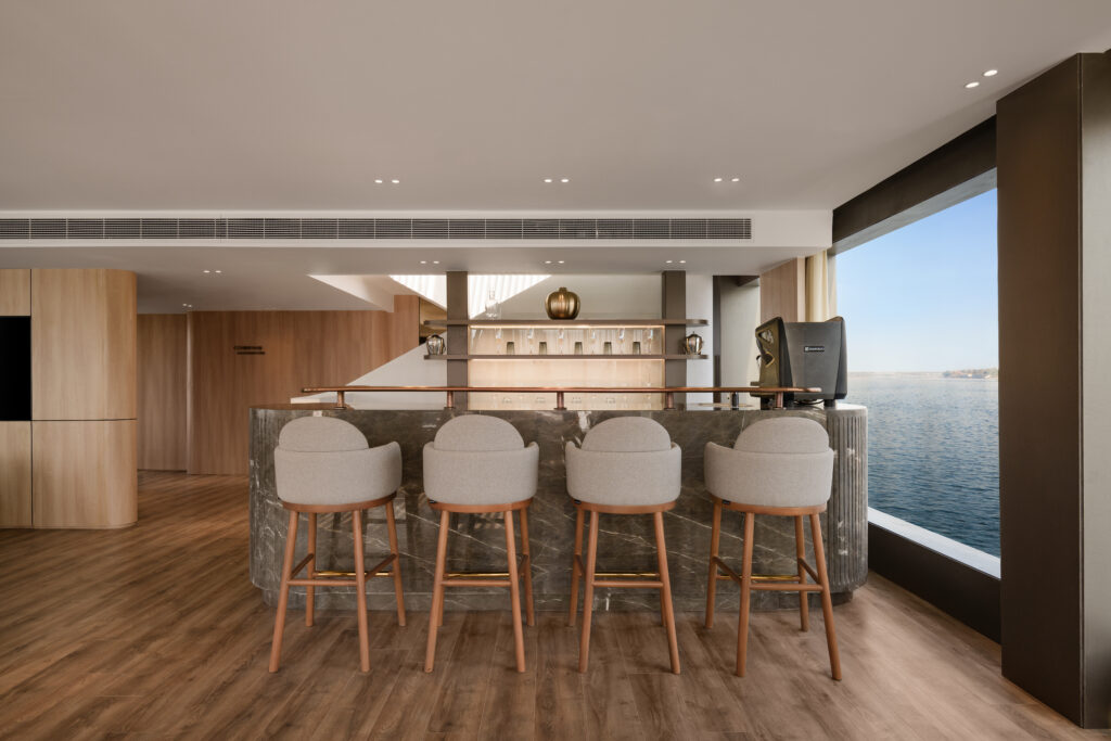 The Salon Bar