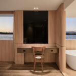 Polaris Suite Desk