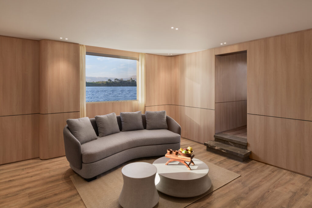 Polaris Suite Livingroom